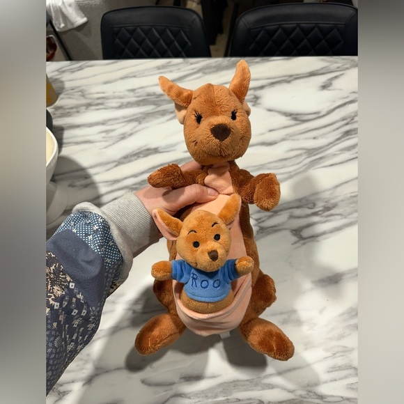 DISNEY STORE- SOLD OUT- KANGA AND ROO PLUSHIE - Picture 1 of 7